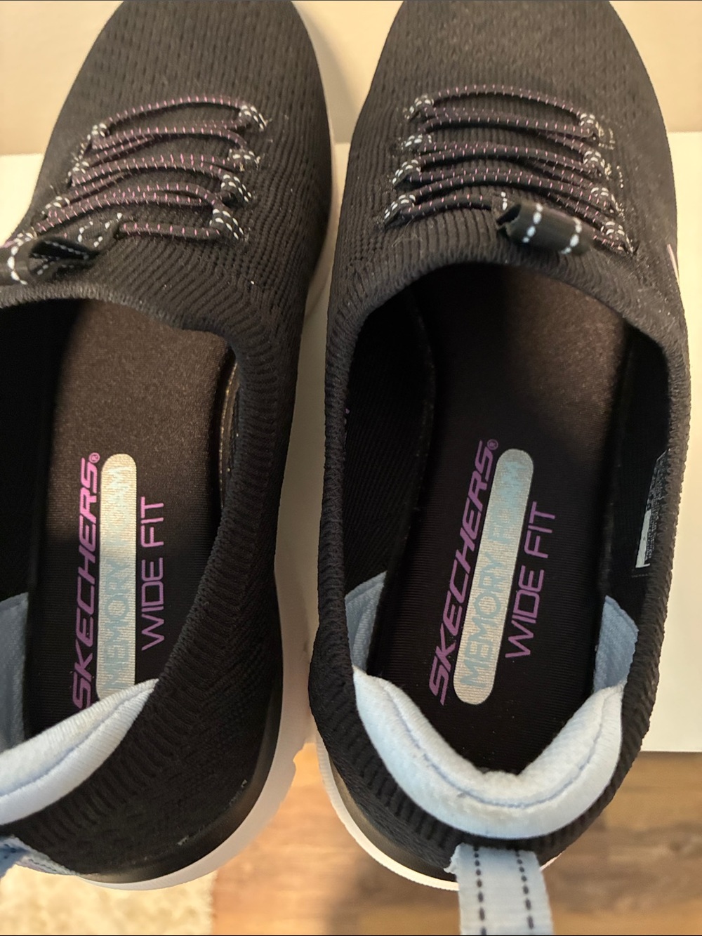 Skechers Womens Black Sneakers with Purple Accents - Picture 4 of 6